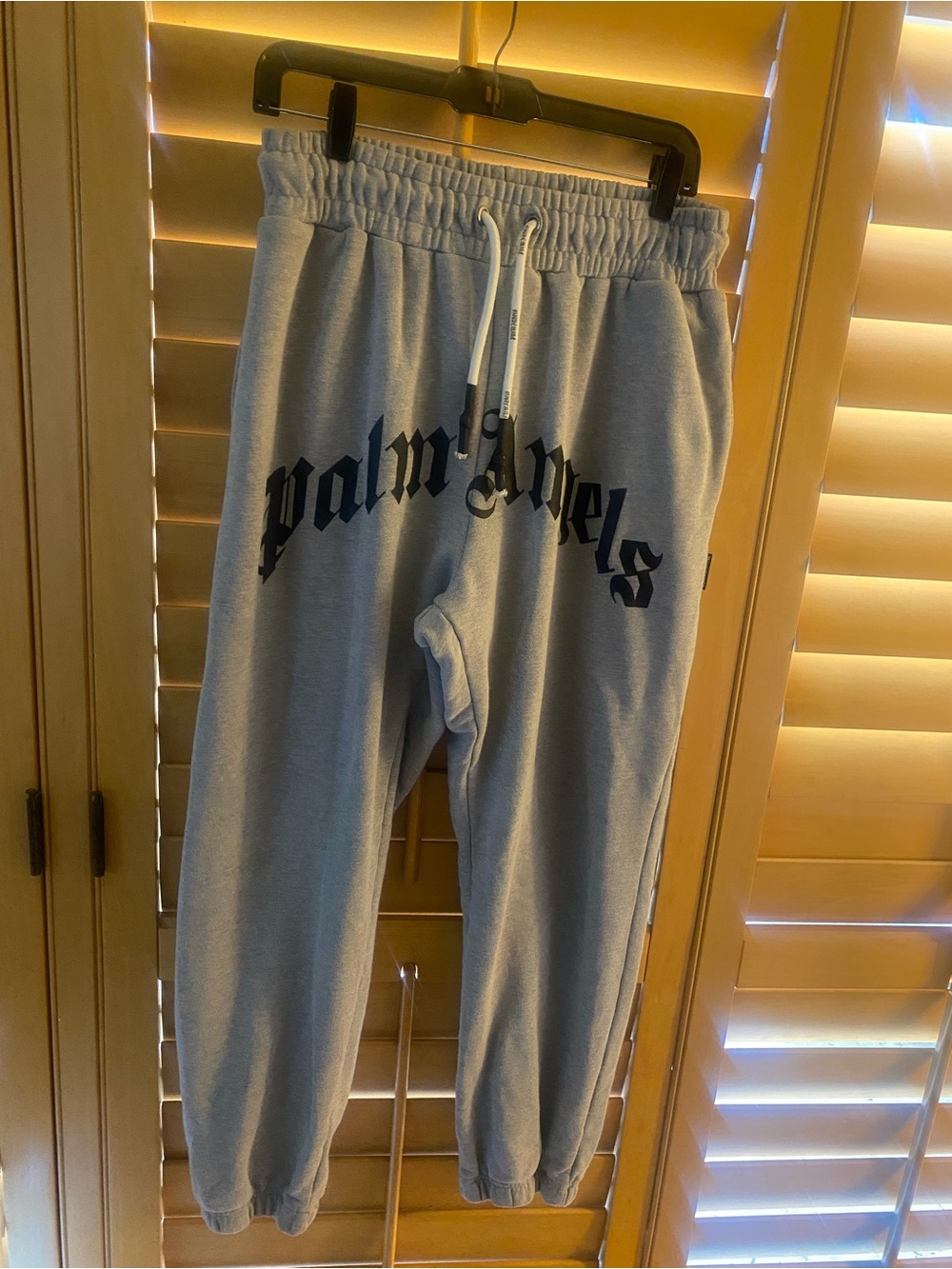 Men’s Sz LG Palm Angels Curved Logo Sweatpants